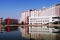 是涨是降？及2025考研国度线颁布分数过线的考研er们有多少？及34岁女网红甘当幼三金主是66岁富豪餐厅内激吻被拍身体？2025年国度线预估多少分
