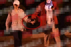 张靓颖吃瓜看娱乐圈,从瓜中窥见娱乐圈的繁华与荒诞