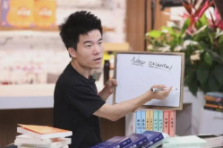 董宇辉娱乐吃瓜酱,直播带货一哥的崛起与争议