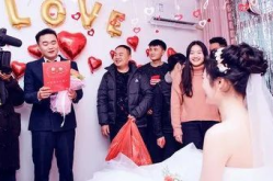 假期都在参加婚礼了,亲朋好友喜结良缘，份子钱成“甜蜜负担”